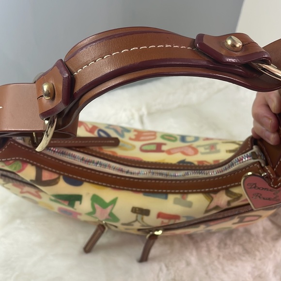 Like New, Auth Dooney and Bourke Circle Hobo Doodle Collection of 2006 rainbow - Picture 7 of 13